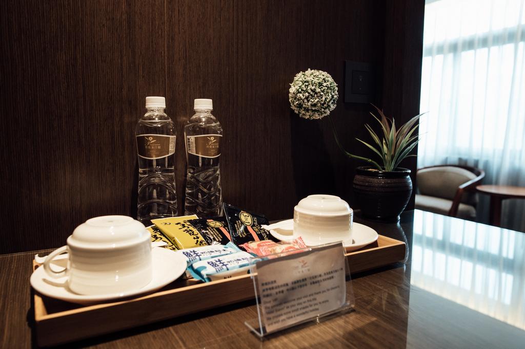 Hotel Sukimi Tainan Bagian luar foto