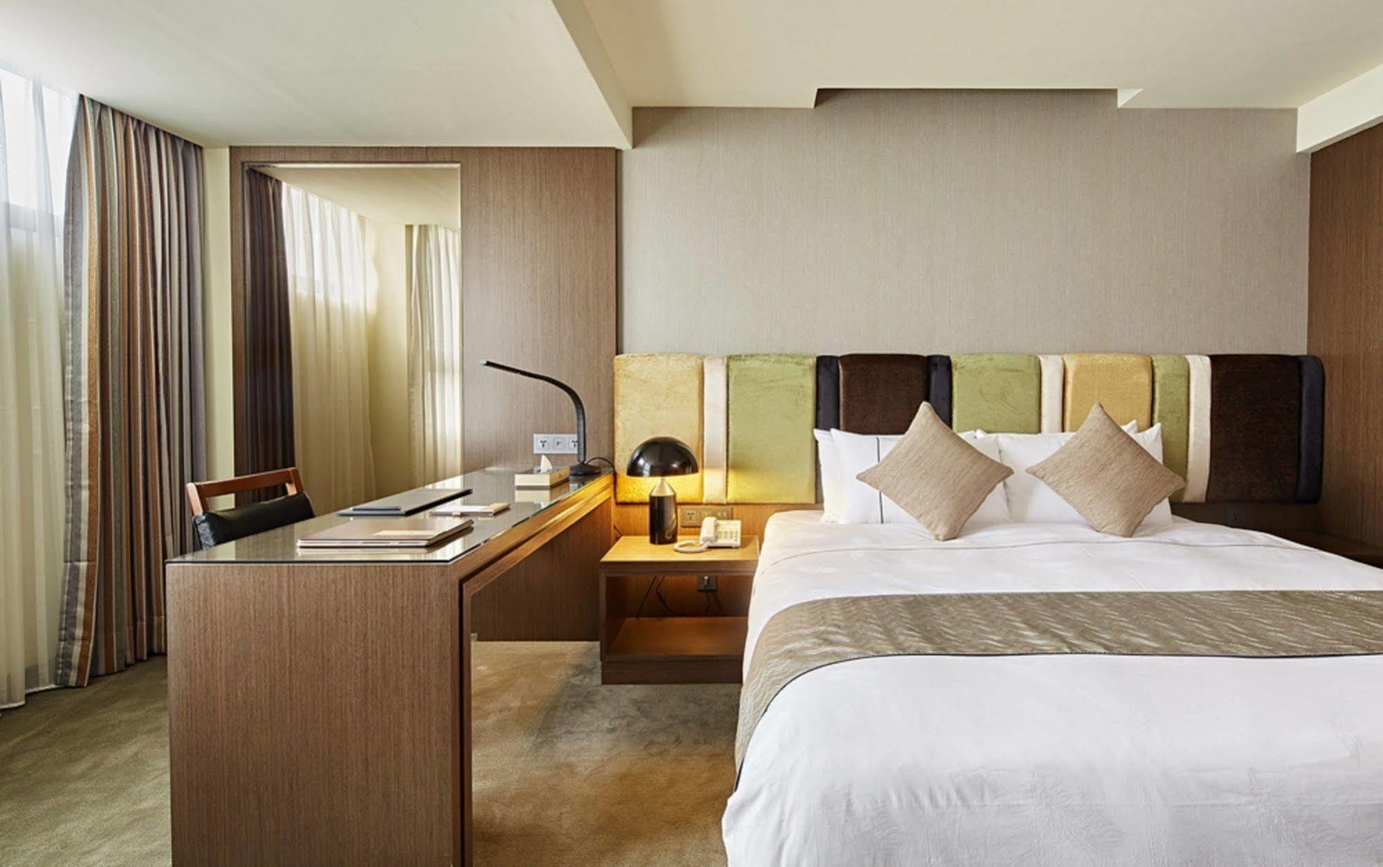 Hotel Sukimi Tainan Bagian luar foto