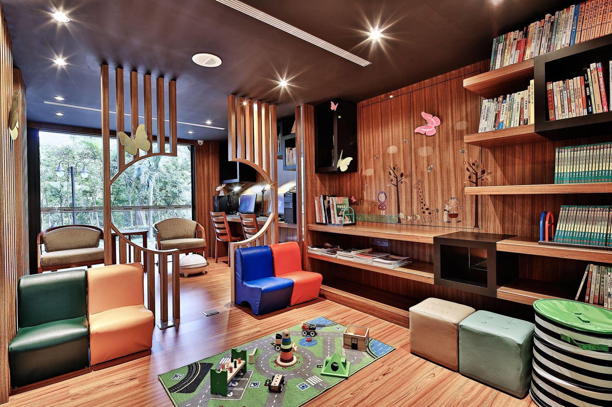 Hotel Sukimi Tainan Bagian luar foto